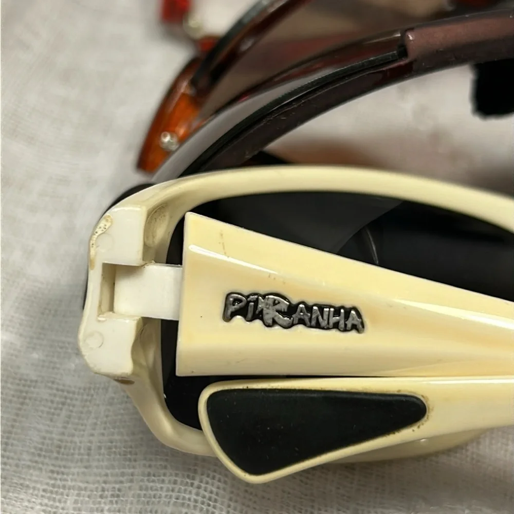 Bundle of 5 pairs of sunglasses